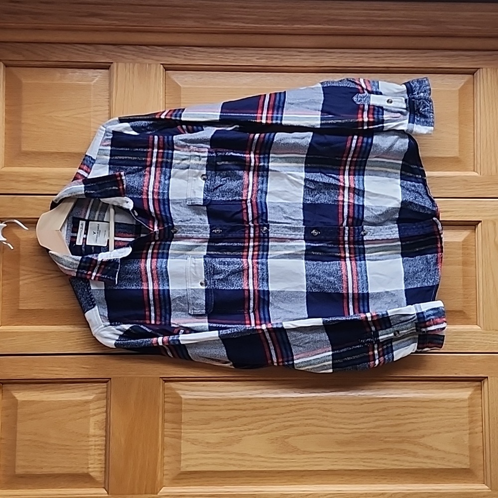 American Eagle plaid flanell shirt size Medium